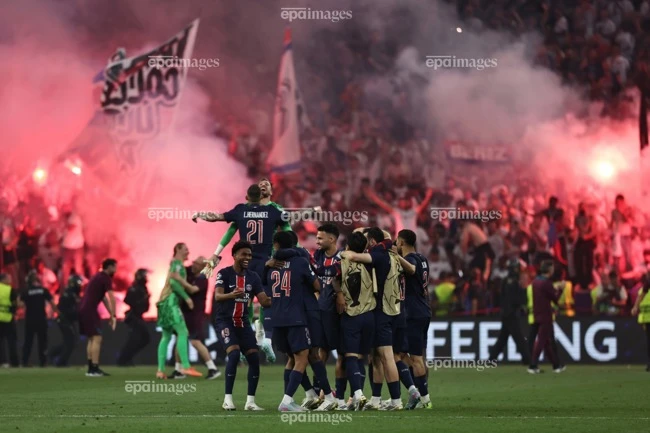 ky-tich-cua-hlv-luis-enrique (4).jpg