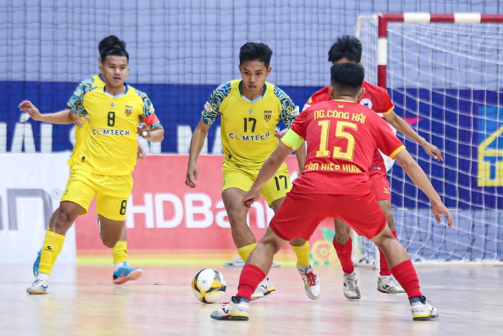 ruot-duoi-nghet-tho-tai-giai-futsal-vo-dich-quoc-gia (1).jpg