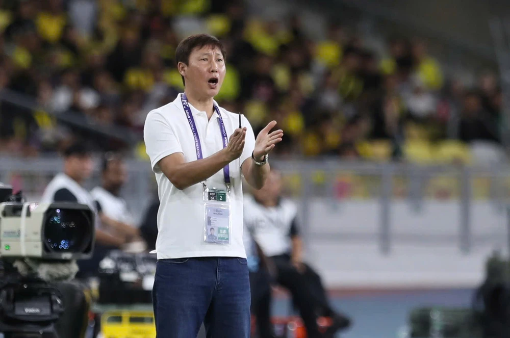 hlv-kim-sang-sik-nhan-trach-nhiem-va-xin-loi-sau-tran-thua-dam-malaysia (3).jpg