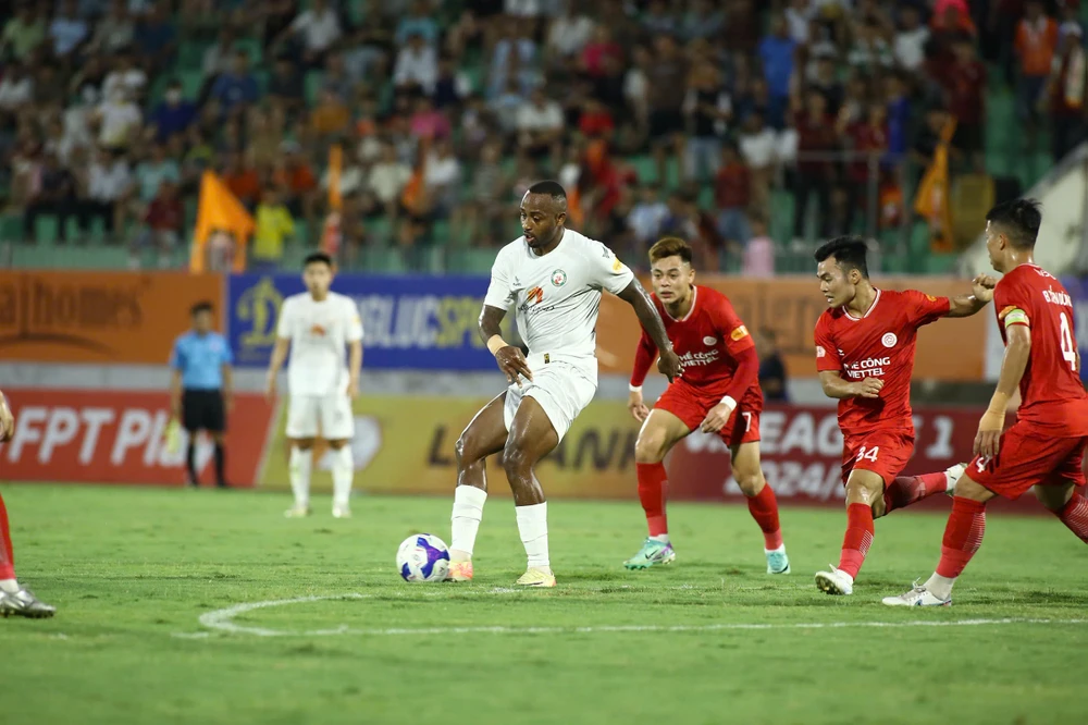 clb-binh-dinh-mong-manh-nhat-trong-nhom-co-nguy-co-xuong-hang (3).jpg