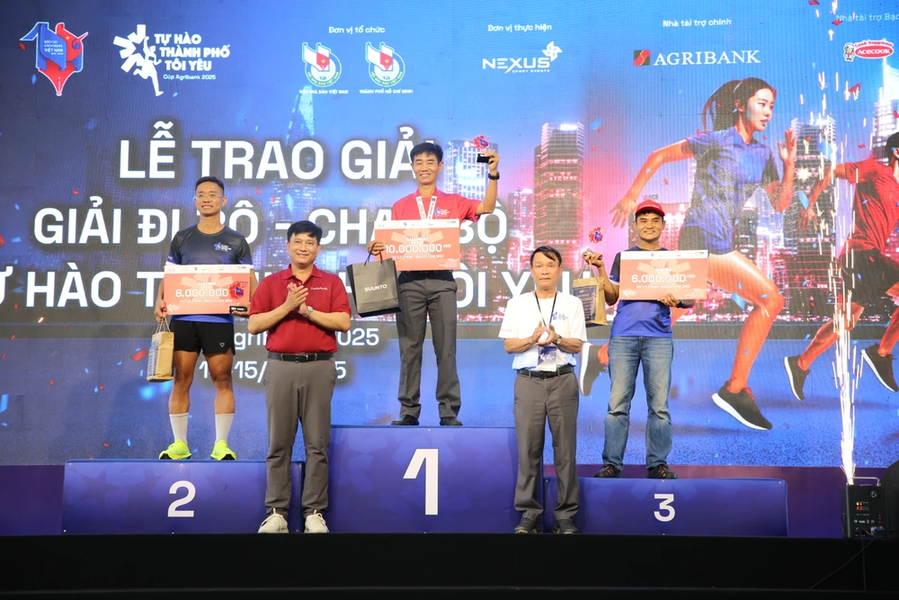 gan-6-000-vdv-dong-hanh-voi-su-kien-100-nam-ngay-bao-chi-cach-mang-viet-nam (5).JPG