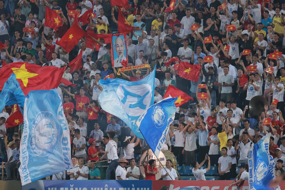 nam-dinh-vo-dich-v-league-khong-nho-may-man (5).jpg