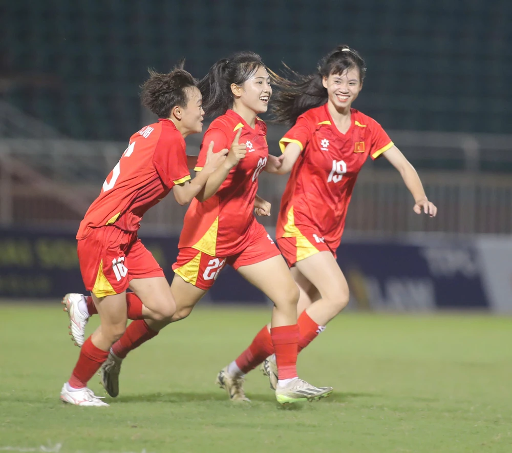 chu-nha-viet-nam-tu-thua-thai-lan-lai-vo-dich-dong-nam-a (5).jpg