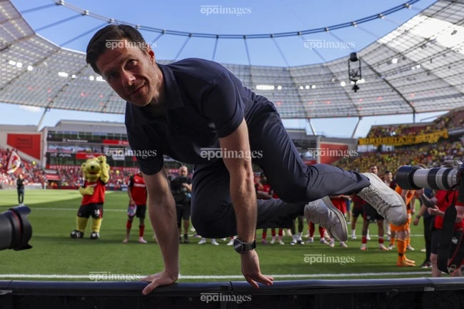 hlv-alonso-ra-mat-o-club-world-cup-mbappe-vang-mat (2).jpg