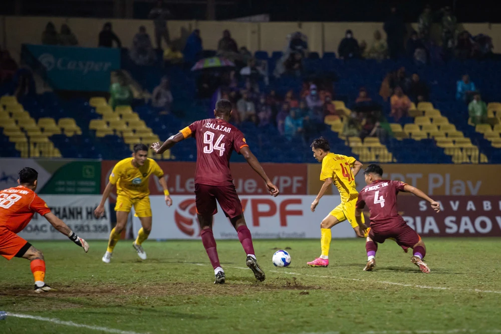 doan-ket-v-league-nghet-tho-cuoc-chien-sinh-tu (2).jpg