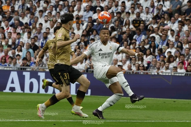 tien-dao-mbappe-xuat-vien (2).jpg