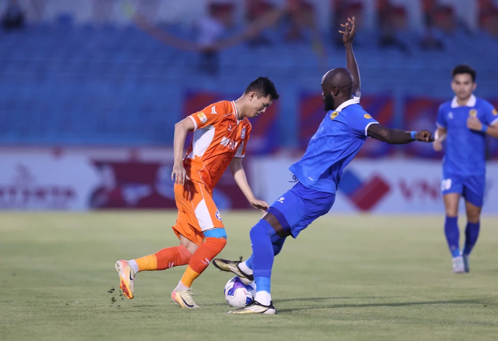 kich-tinh-trong-kich-ban-co-san-cua-loat-dau-cuoi-v-league (3).jpg