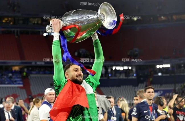 ai-xung-dang-gianh-giai-qua-bong-vang-2025 (4).jpg