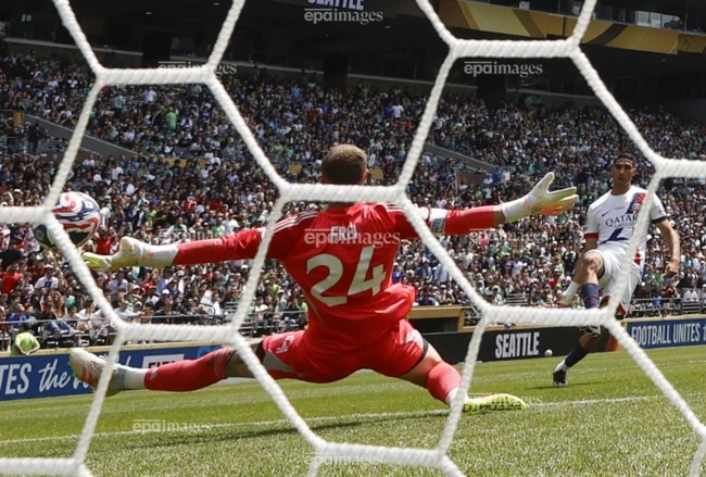 sinh-nhat-tuoi-38-cua-messi-va-nhung-ky-luc-voi-miami-tai-fifa-club-world-cup (5).jpg