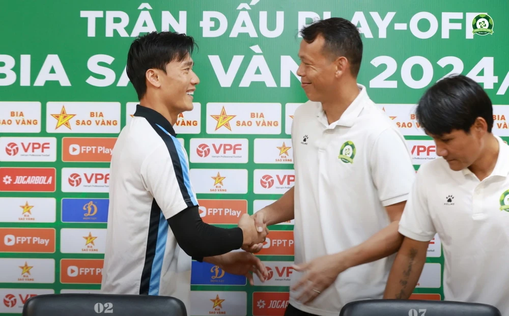 thu-mon-tan-truong-mong-moi-viet-tiep-lich-su-o-tran-play-off (4).jpg