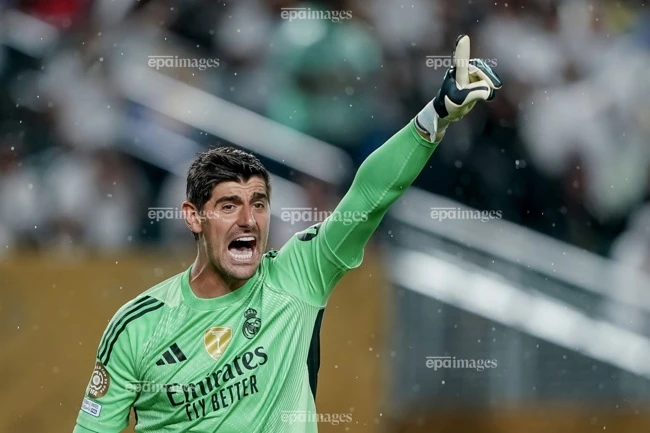 sieu-pham-cua-mbappe-giup-real-madrid-qua-mat-dortmund (4).jpg