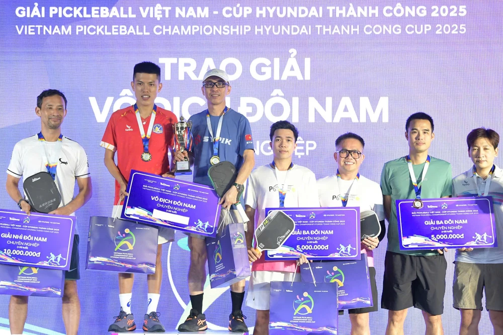 the-thao-cao-thuong-va-nhan-sac-len-ngoi-o-giai-pickleball-viet-nam (13).jpg