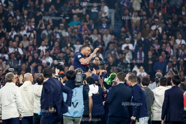 mbappe-va-cuoc-gap-go-dinh-menh-voi-psg-o-ban-ket-club-world-cup-2025 (2).jpg