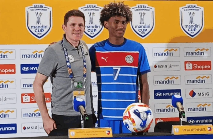 philippines-de-doa-chu-nha-indonesia (1).png