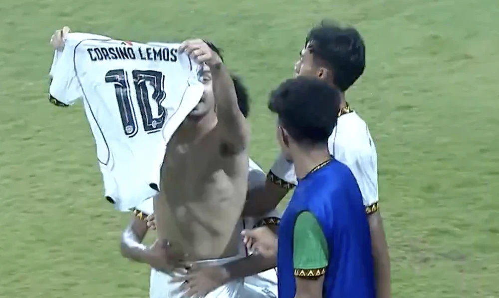 xuat-hien-2-cu-soc-o-giai-u-23-dong-nam-a (1).png