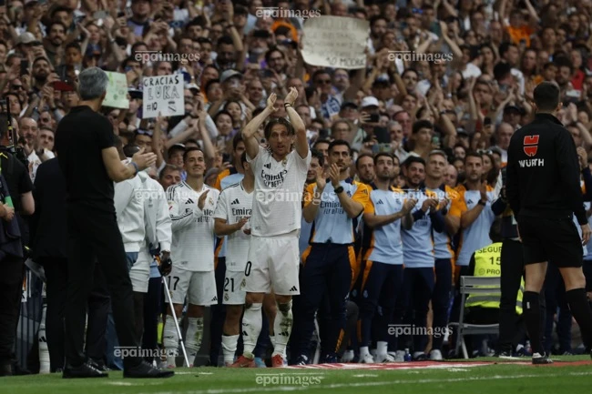 ngoi-sao-modric-va-ban-giao-huong-cua-nhung-nghe-si-bat-diet (2).jpg