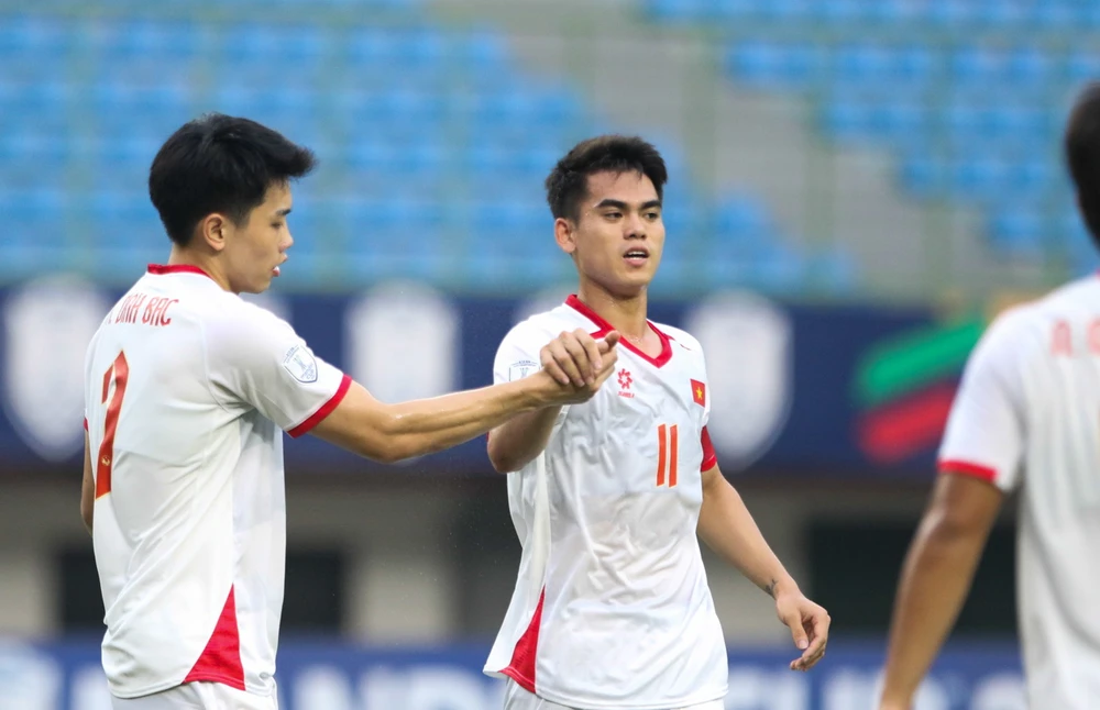 3-doi-tuyen-som-bi-loai-o-giai-u-23-dong-nam-a (1).jpg