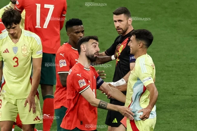 hlv-ruben-amorim-hai-long-voi-bang-hop-dong-62-5-trieu-bang-cua-mu (3).jpg