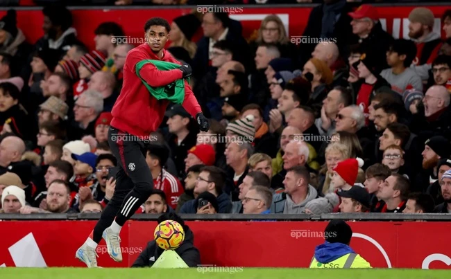 ra-mat-bom-tan-cua-clb-manchester-united (4).jpg