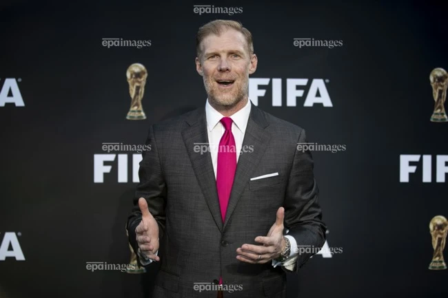 sieu-sao-messi-bi-cong-kich (4).jpg