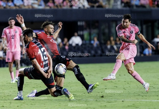 messi-trai-long-sau-khi-bi-cam-thi-dau (4).jpg