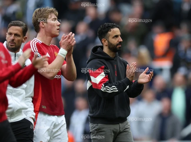 hlv-ruben-amorim-muon-o-lai-mu-20-nam-nhu-sir-alex-ferguson (1).jpg