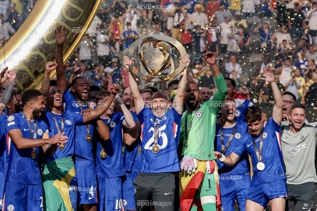 mua-giai-u-am-tiep-theo-cua-clb-manchester-united (6).jpg