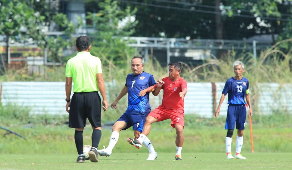 tran-cau-y-nghia-binh-tri-dong-huu-nghi-fc-bong-da-noi-dai-tinh-doan-ket (25).JPG