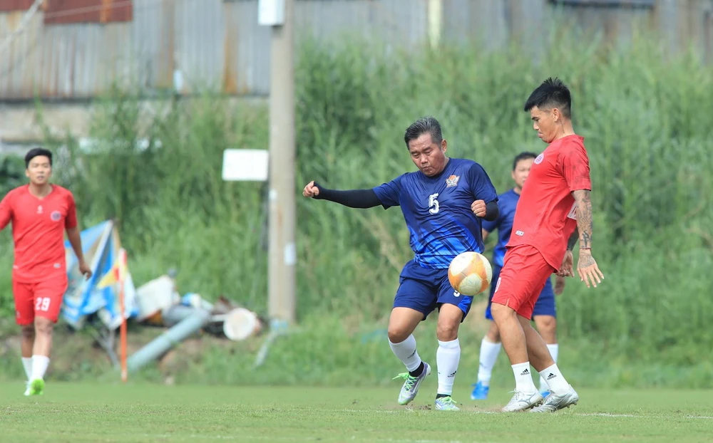 tran-cau-y-nghia-binh-tri-dong-huu-nghi-fc-bong-da-noi-dai-tinh-doan-ket (26).JPG