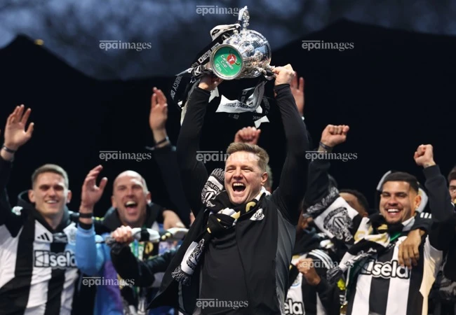 nhà đương kim vô địch Liverpool