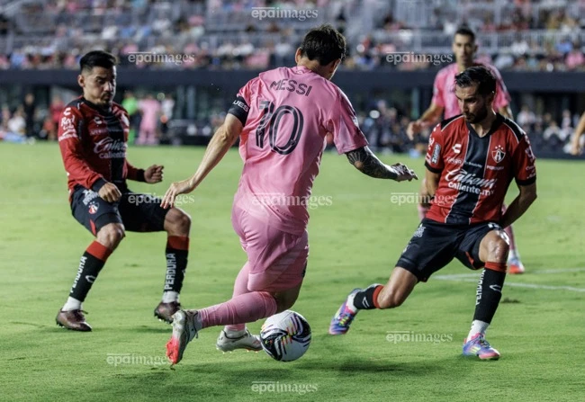 sieu-sao-messi-va-dieu-nhay-tango-cuoi-cung-o-vong-loai-world-cup (1).jpg