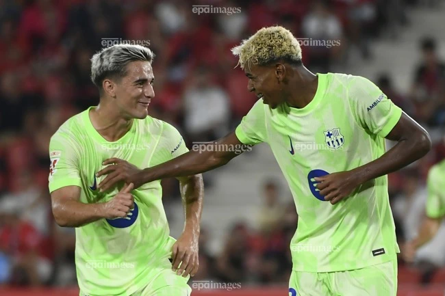 yamal-goi-nho-messi-va-cuoc-dua-qua-bong-vang-khoc-liet (1).jpg