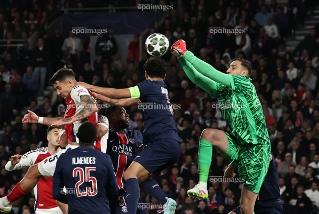 clb-man-city-chinh-thuc-co-bom-tan-donnarumma (4).jpg