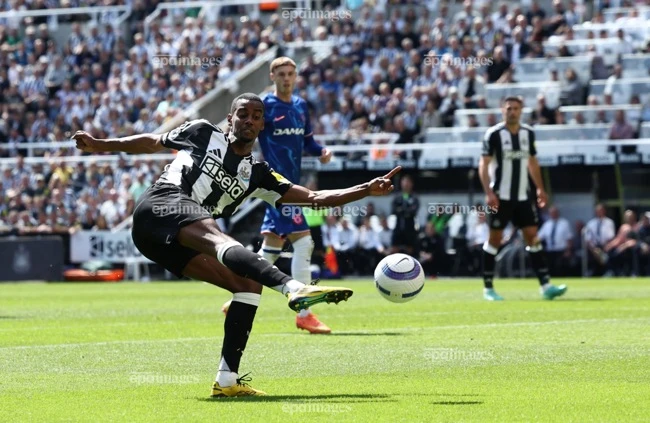 liverpool-mua-chan-sut-dat-gia-nhat-trong-lich-su-premier-league (1).jpg