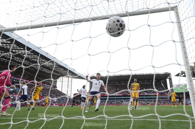 cu-dup-cua-ronaldo-va-loi-tri-an-xuc-dong-cua-tuyen-bo-dao-nha-cho-ngoi-sao-da-tat (4).jpg