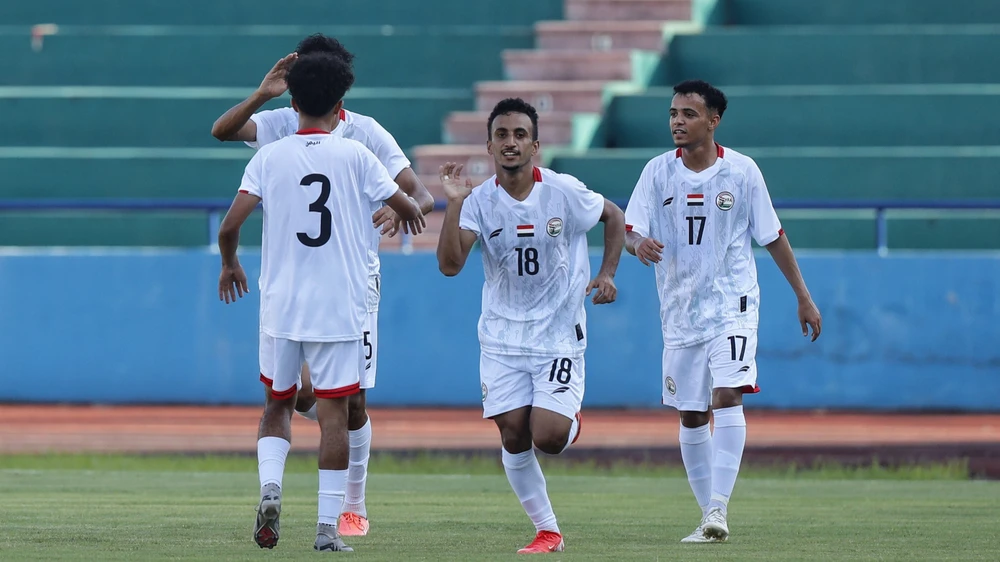 -23-viet-nam-can-hon-mot-tran-hoa-yemen (4).jpg