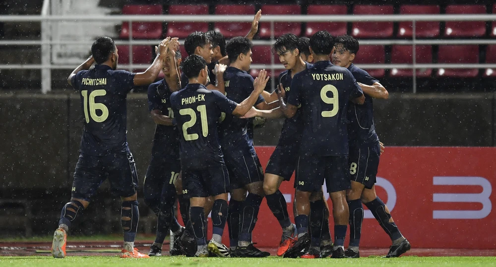 bong-da-dong-nam-a-viet-nam-thai-lan-di-tiep-malaysia-indonesia-dung-cuoc-choi (1).jpg