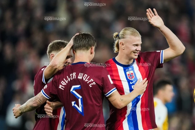 tien-dao-haaland-an-ui-thu-thanh-moldova-sau-khi-ghi-5-ban (4).jpg