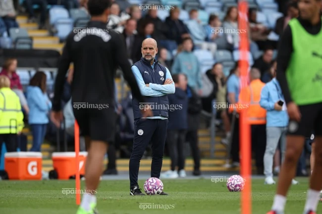 donnarumma-vua-cap-ben-clb-man-city-da-cham-tran-man-united (5).jpg