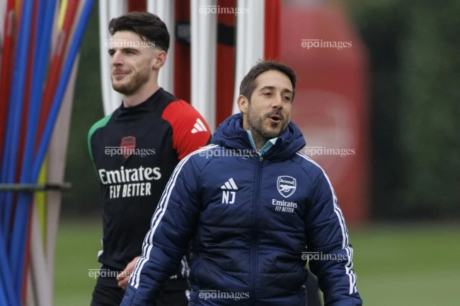 doc-la-chuyen-gia-arsenal-giup-tuyen-saudi-arabia-chong-lai-indonesia-va-iraq (2).jpg