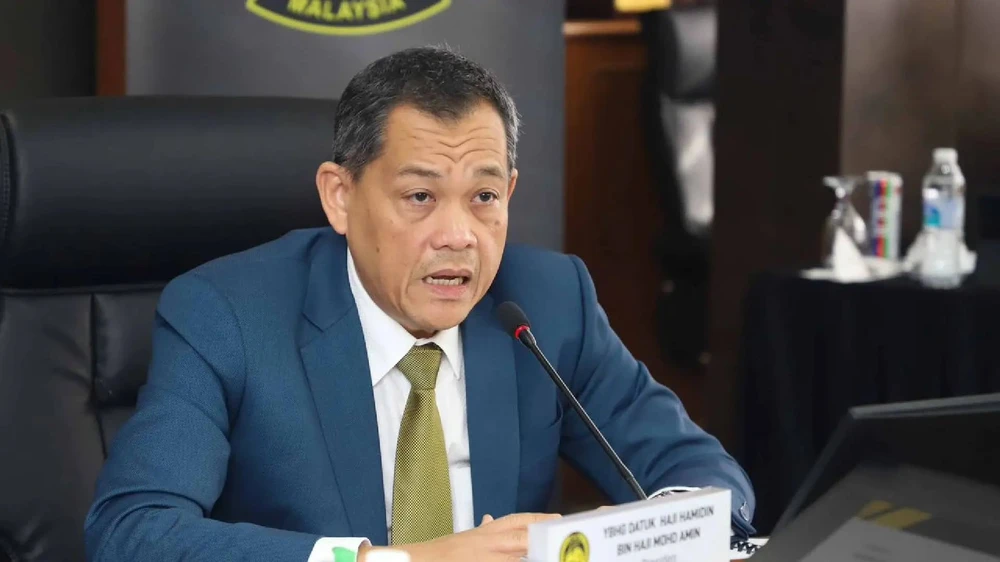 nong-bong-da-malaysia-cu-nguoi-sang-thuy-si-gap-chu-tich-fifa-de-minh-oan (2).jpg