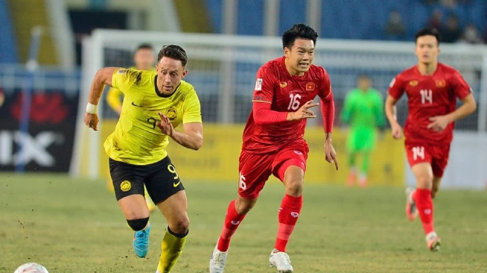 phia-sau-lenh-trung-phat-ban-dau-cua-fifa-voi-doi-tuyen-malaysia (2).jpg