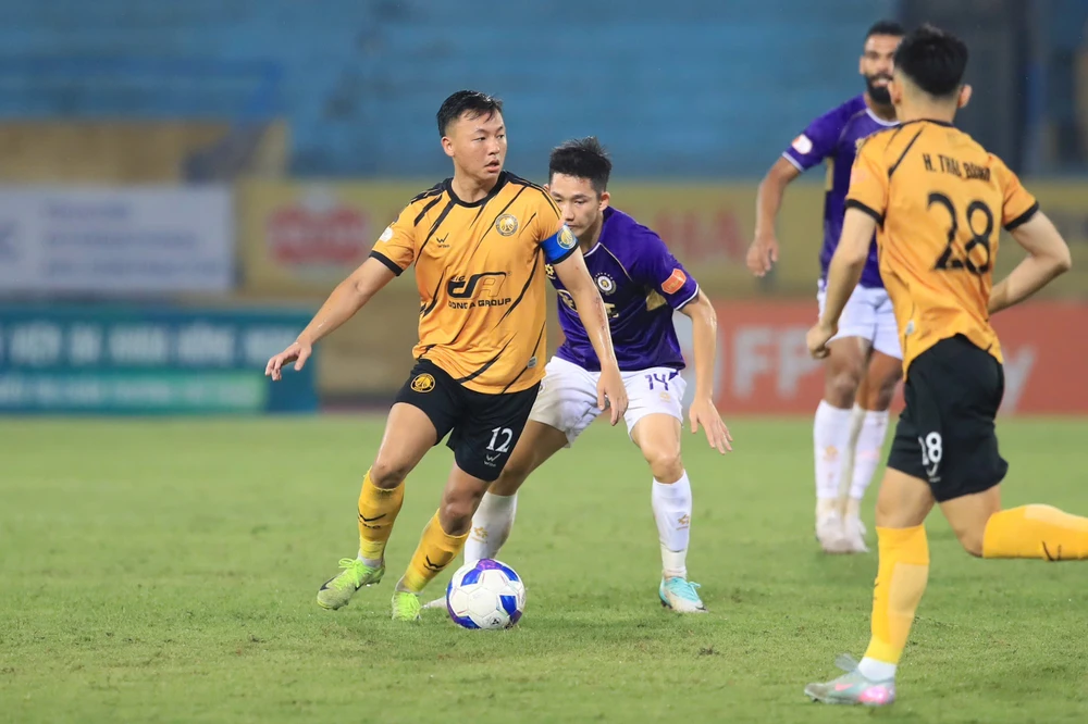 cang-nhu-day-dan-o-vong-6-v-league (5).jpg