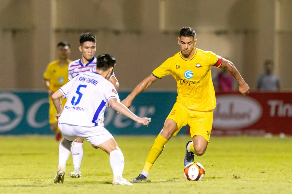 hlv-kim-sang-sik-tang-cuong-ngoai-binh-nhap-tich-len-tuyen (2).jpg