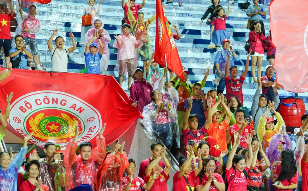 hlv-polking-tu-tin-clb-cong-an-ha-noi-danh-bai-dai-pho (5).jpg