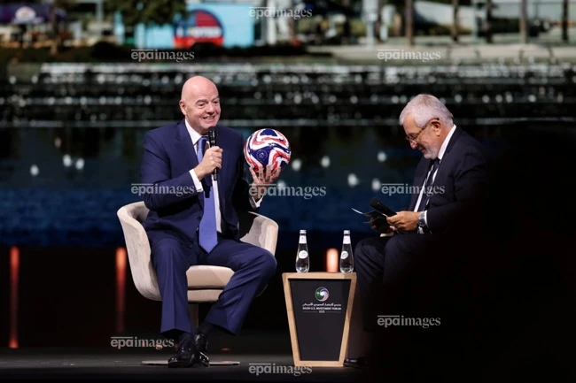 chu-tich-fifa-len-tieng-ve-lenh-trung-phat-israel (3).jpg