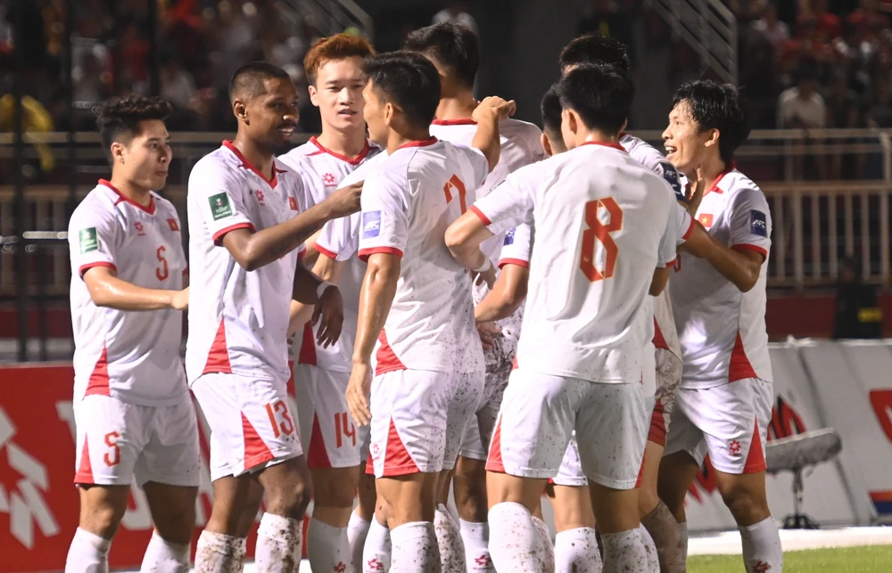 cau-mon-nepal-tu-choi-ban-thang-va-noi-tran-tro-cua-hlv-kim-sang-sik (1).jpg