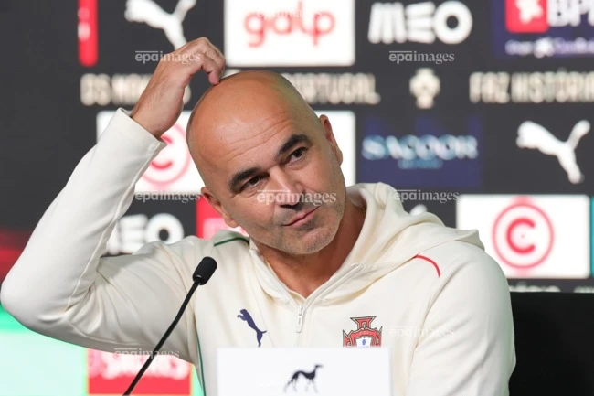 ronaldo-lap-ky-luc-nhung-hungary-van-tu-choi-bo-dao-nha-gianh-ve-som (1).jpg