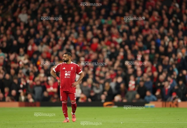 buoc-ngoat-dang-quen-cua-tien-dao-salah-va-tuong-lai-mo-mit-tai-anfield (1).jpg