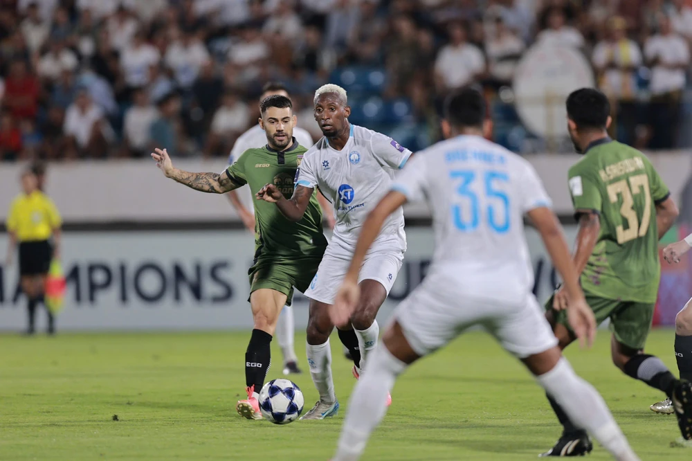 nha-vo-dich-v-league-muon-gay-dia-chan-o-nhat (4).jpg